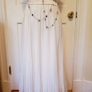 Uniqlo pleated maxi skirt